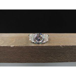 Size 8 Sterling Silver Gorgeous Clear Cubic Zirconia Band Ring Vintage Statement